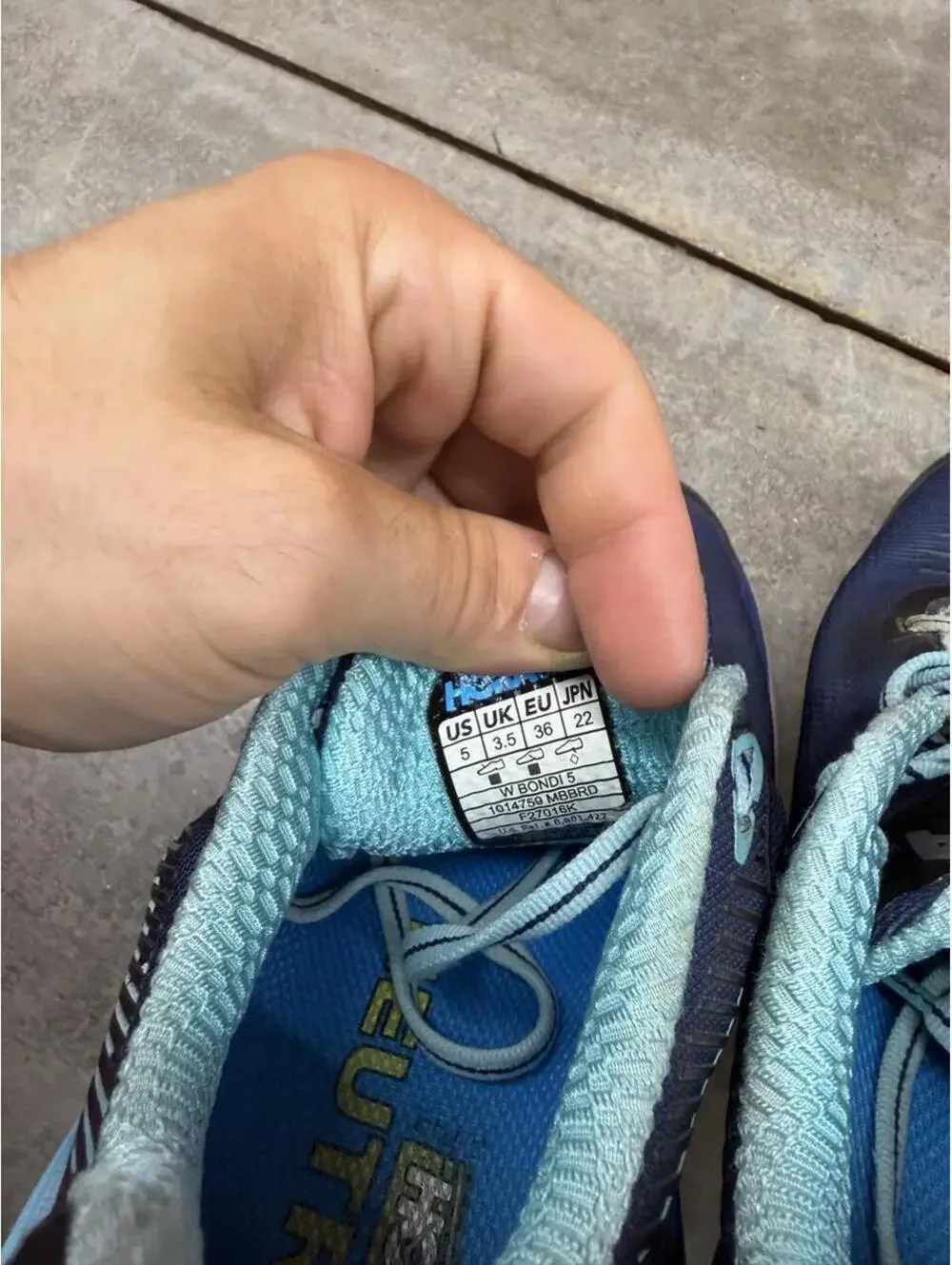 hoka one one bondi 5 blue and navy running shoes size 5 WOMENS